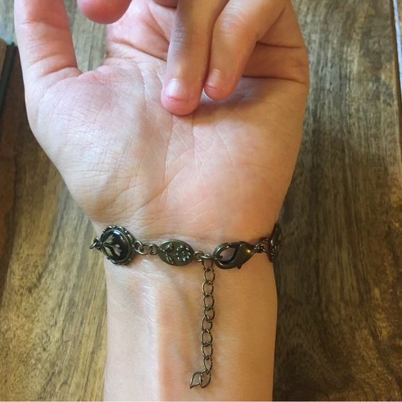 Handmade Pressed Flower Bracelet - Picture 2 of 7